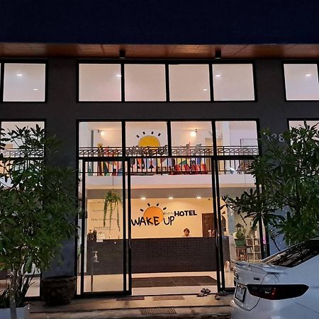 Wake Up @Lanta Hotel : Cafe Koh Lanta Exterior foto