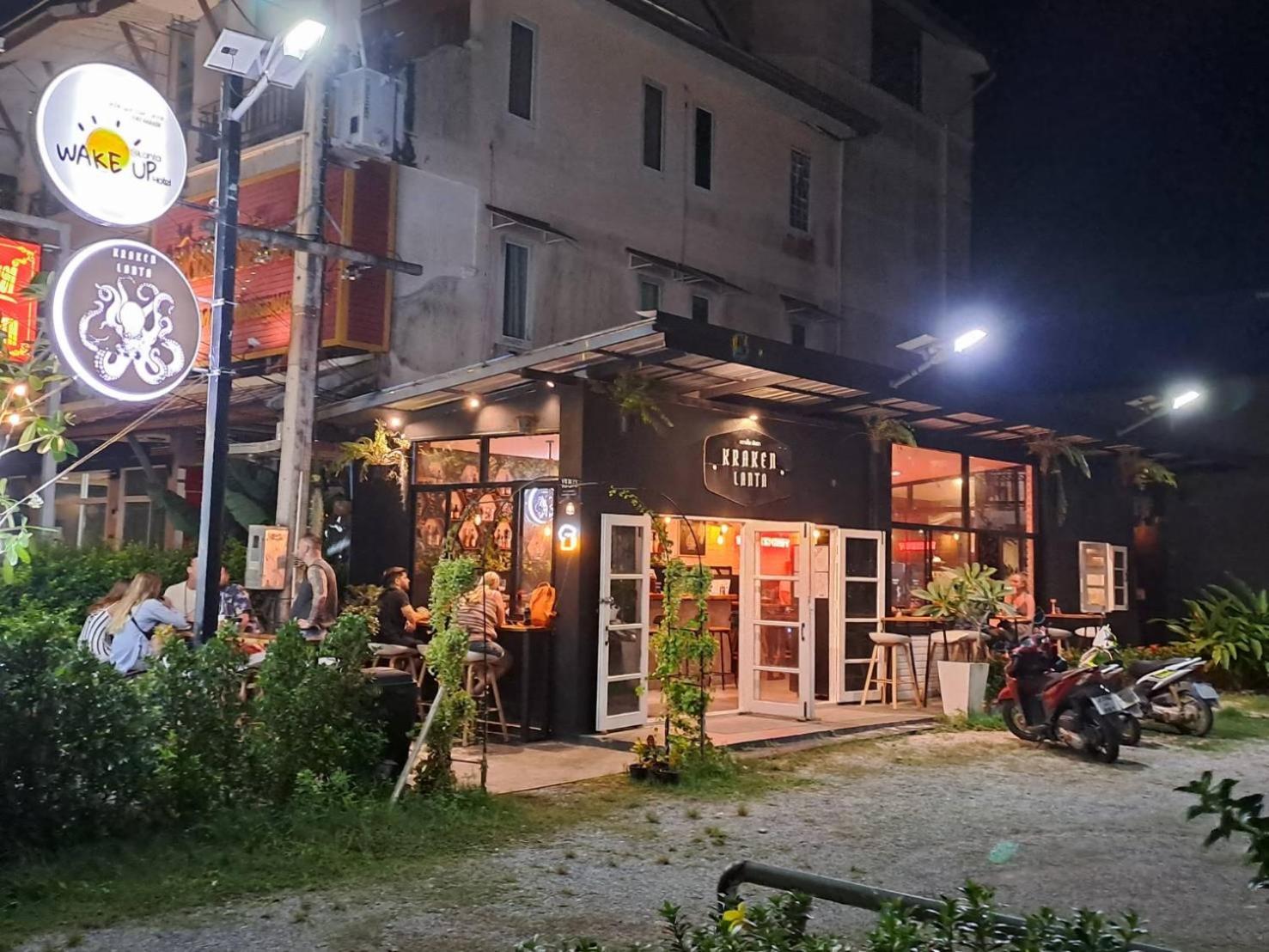 Wake Up @Lanta Hotel : Cafe Koh Lanta Exterior foto