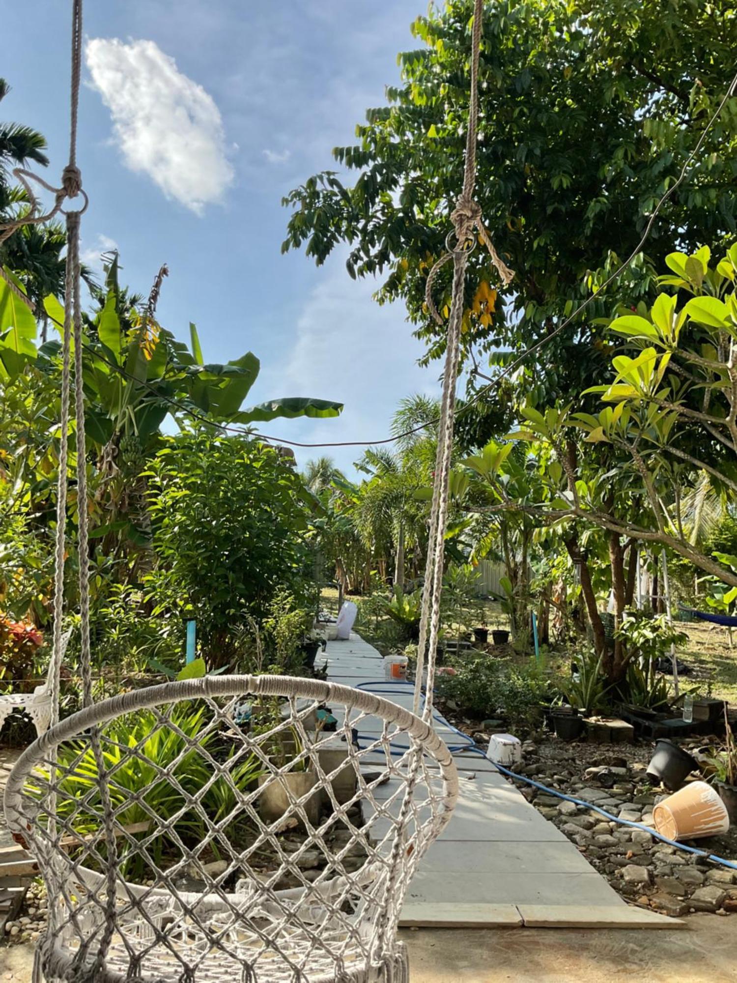 Wake Up @Lanta Hotel : Cafe Koh Lanta Exterior foto