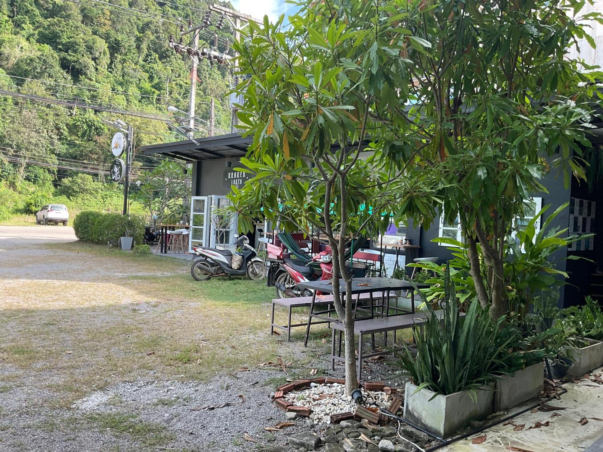 Wake Up @Lanta Hotel : Cafe Koh Lanta Exterior foto