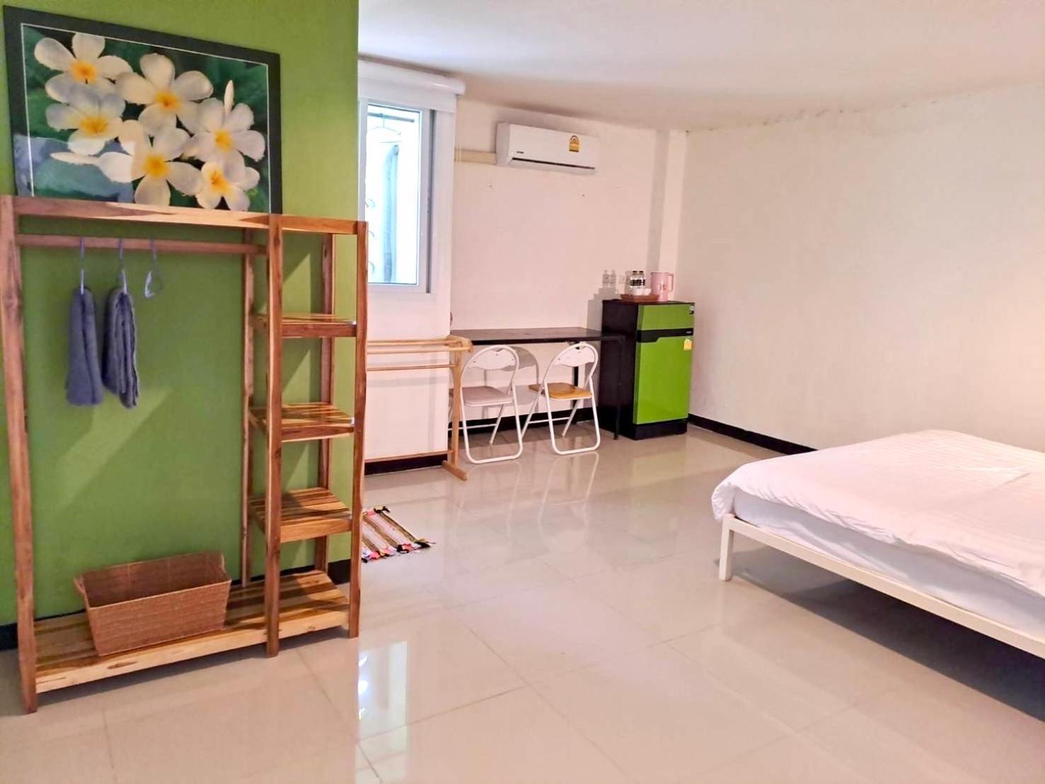 Wake Up @Lanta Hotel : Cafe Koh Lanta Exterior foto