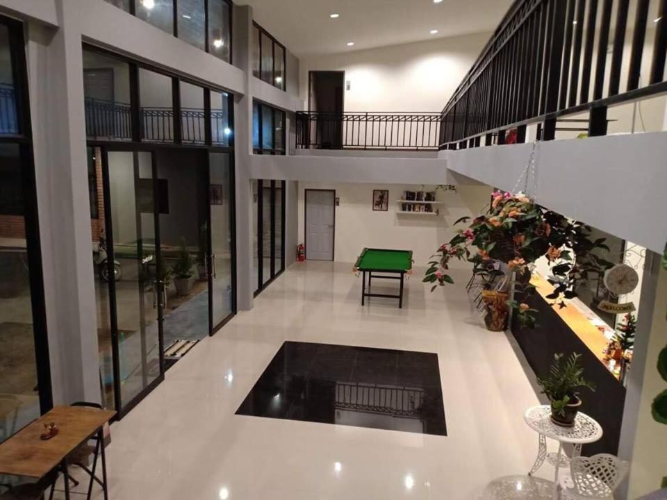Wake Up @Lanta Hotel : Cafe Koh Lanta Exterior foto