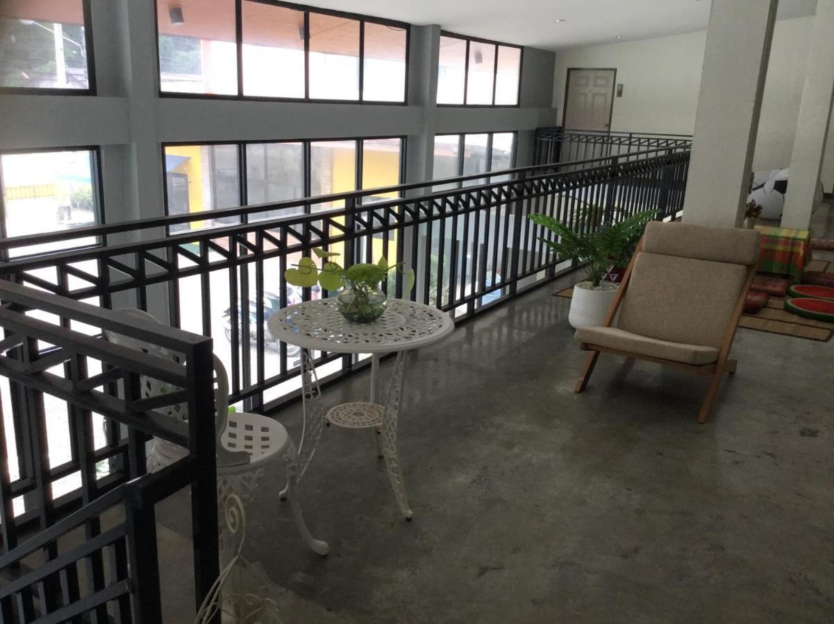 Wake Up @Lanta Hotel : Cafe Koh Lanta Exterior foto